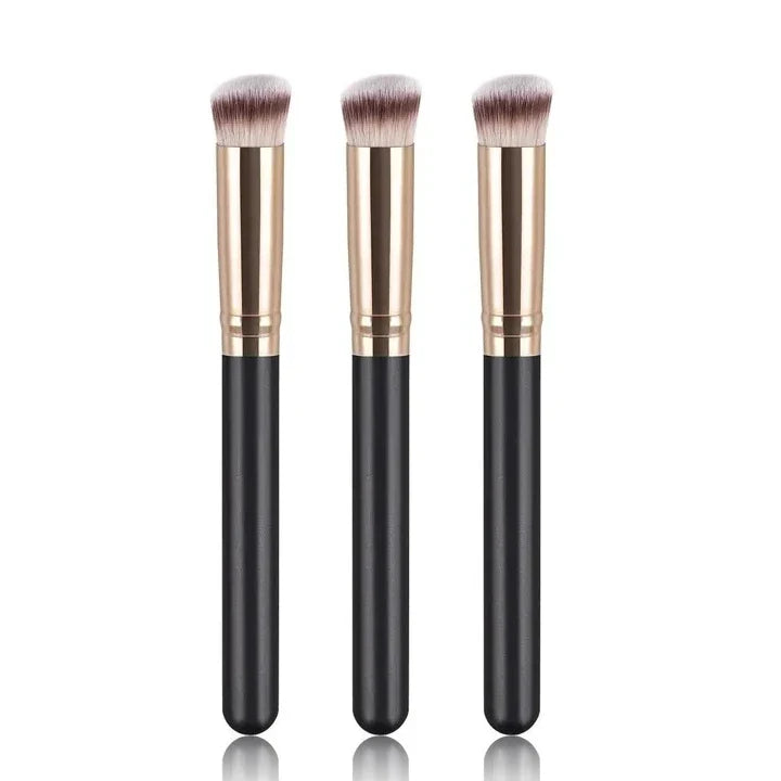 Flawless Foundation and Concealer Brush