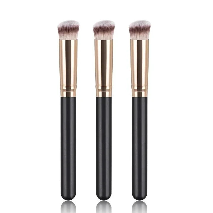 Flawless Foundation and Concealer Brush