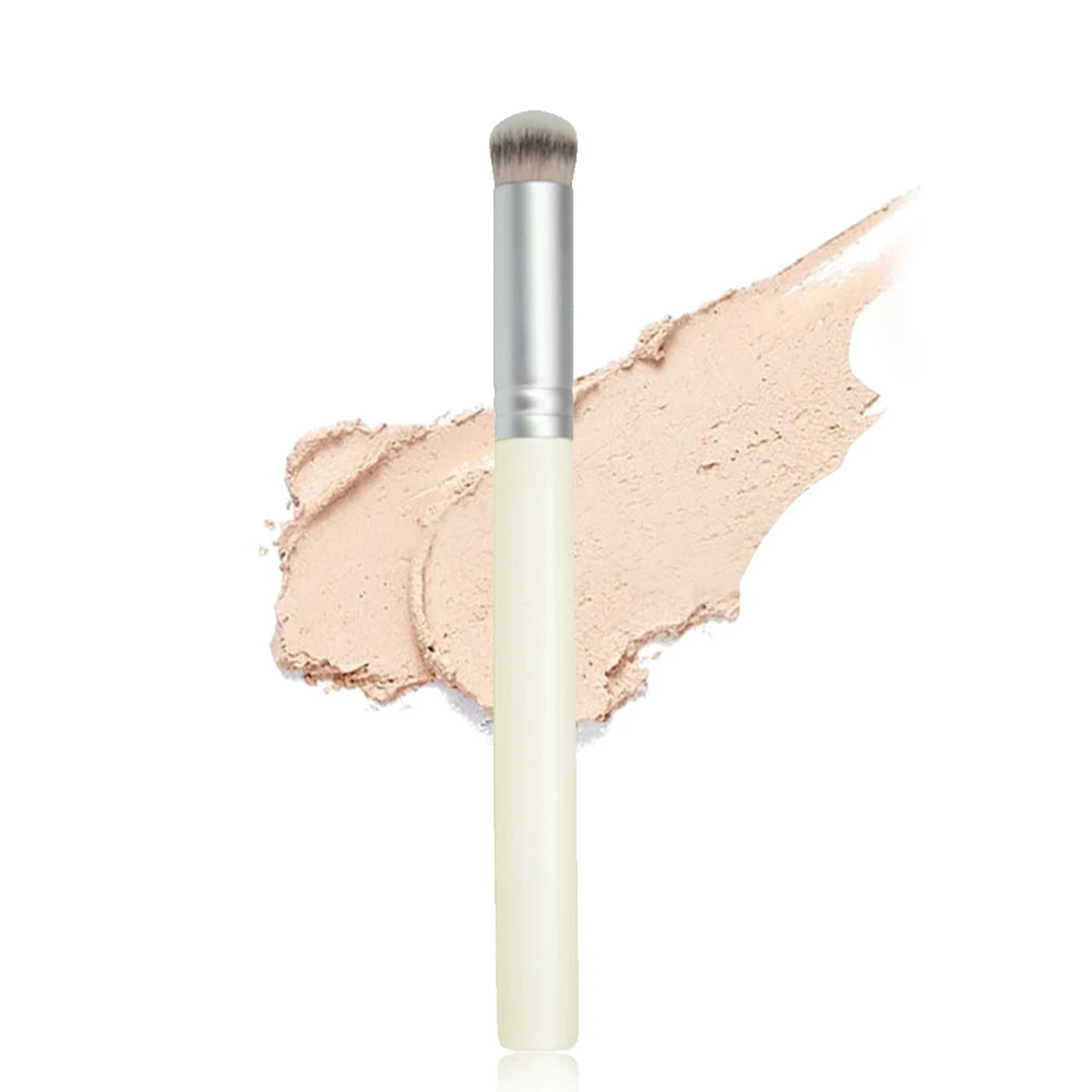 Flawless Foundation and Concealer Brush